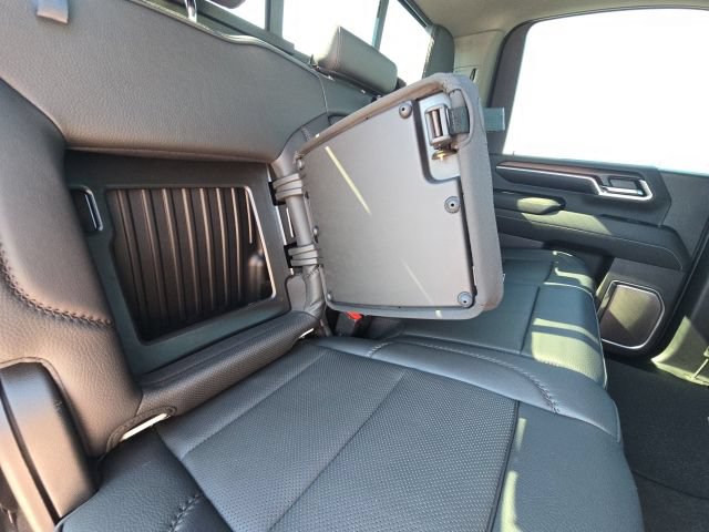 Used 2025 GMC Sierra 2500 Denali AWD/4WD image 17