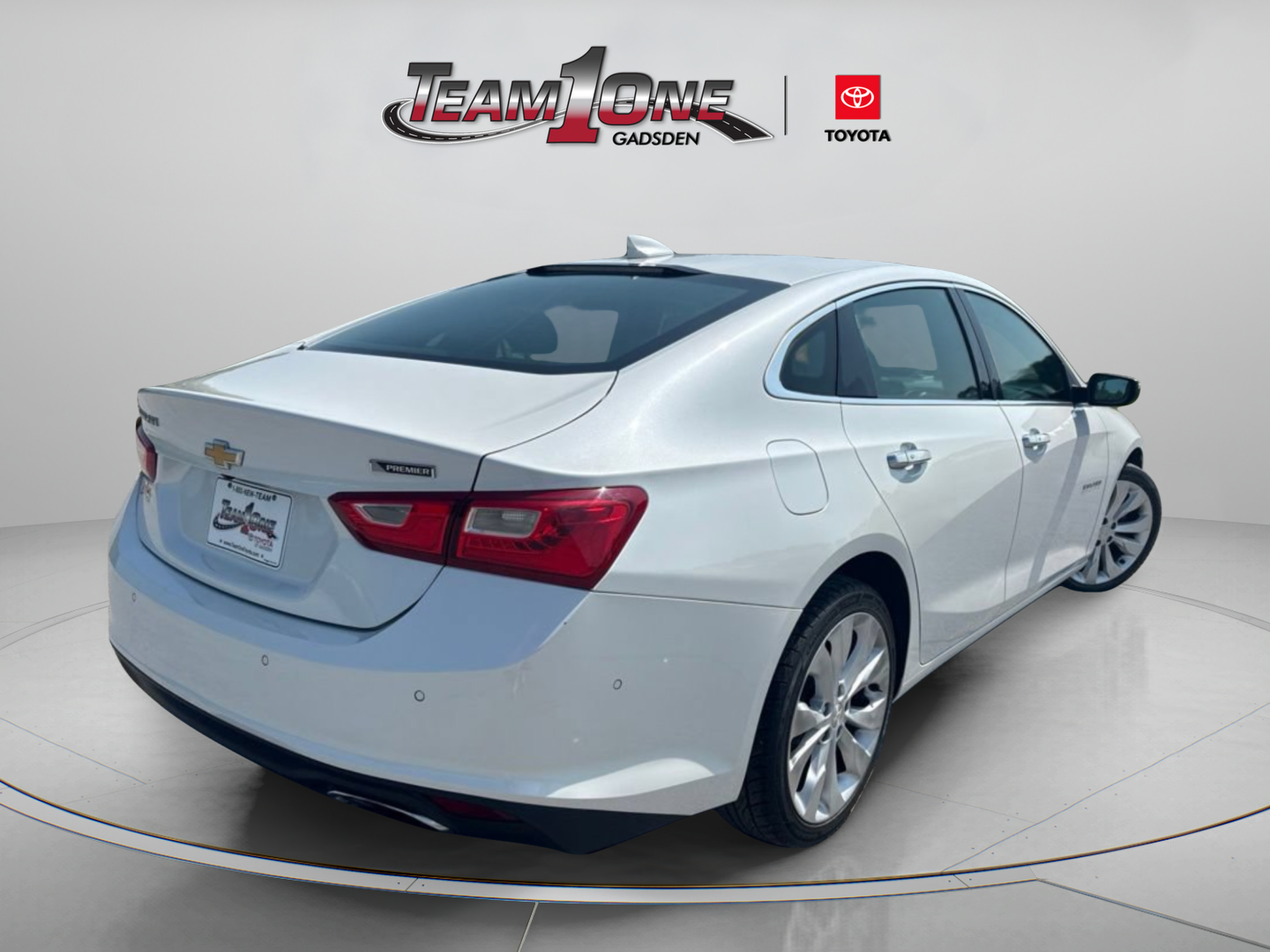 Used 2017 Chevrolet Malibu Premier w/ Premier Sun and Wheel Package FWD image 7