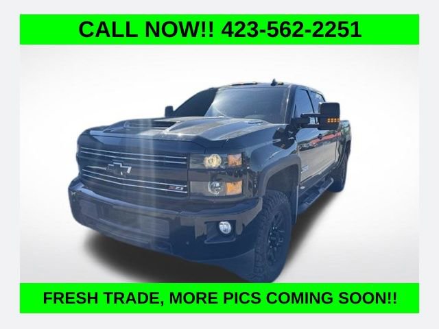 Used 2018 Chevrolet Silverado 2500 LT w/ Midnight Edition AWD/4WD video 1