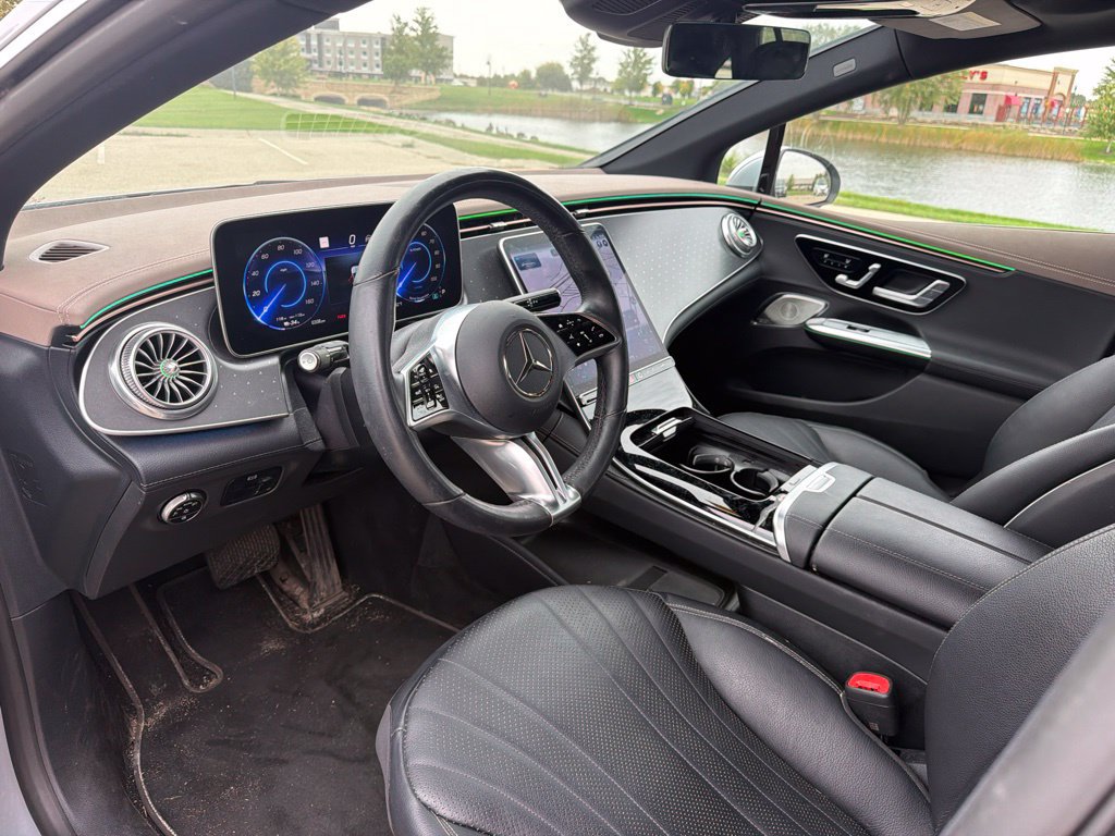 Used 2023 Mercedes-Benz EQE 500 4MATIC Sedan image 11
