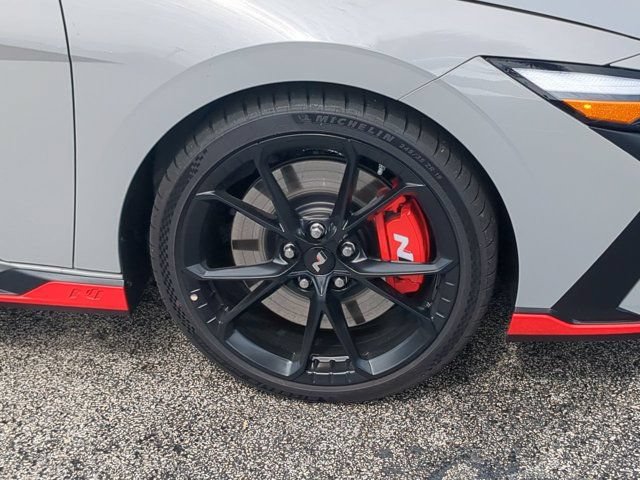 Certified 2025 Hyundai Elantra N FWD image 11