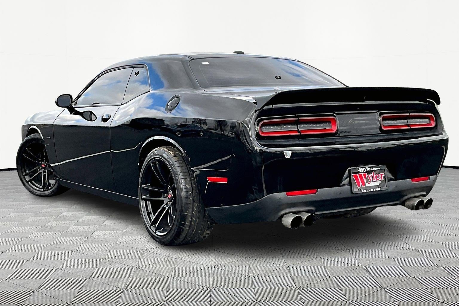 Used 2020 Dodge Challenger R/T image 4