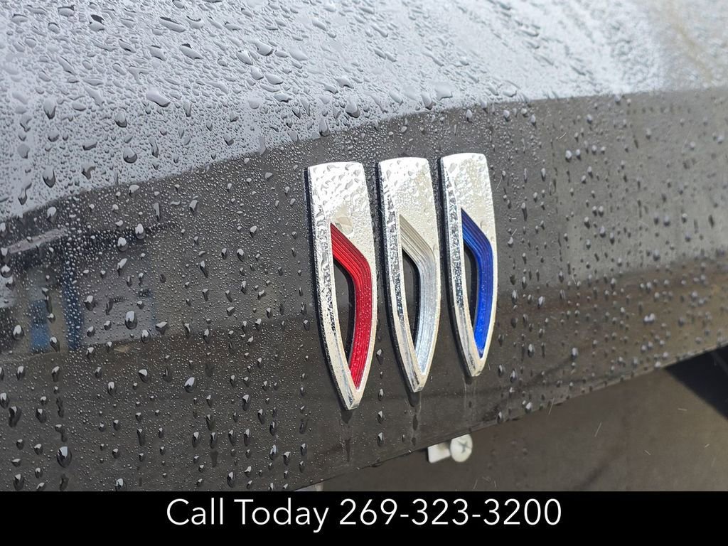 New 2025 Buick Envision Sport Touring image 31