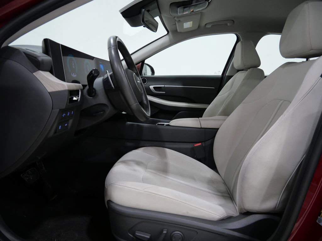Used 2025 Hyundai Sonata SEL FWD image 12