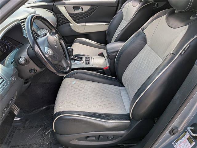 Used 2017 INFINITI QX70 2WD w/ Limited Package image 24