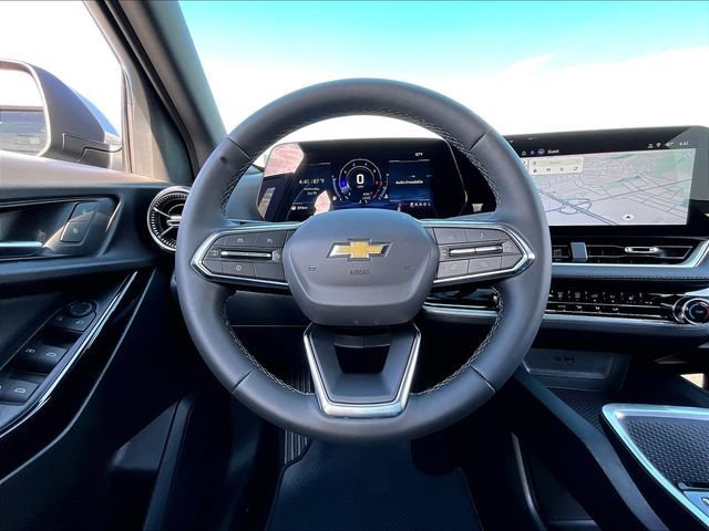 New 2027 Chevrolet Equinox LT FWD image 17
