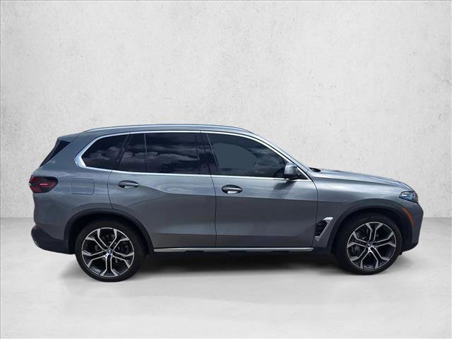 Used 2024 BMW X5 xDrive40i w/ Premium Package AWD/4WD video 4