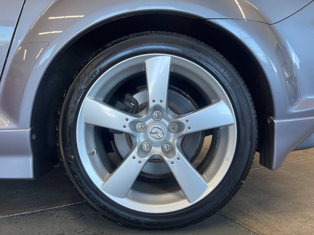 Used 2004 MAZDA RX-8 w/ MT Sport Pkg RWD image 27