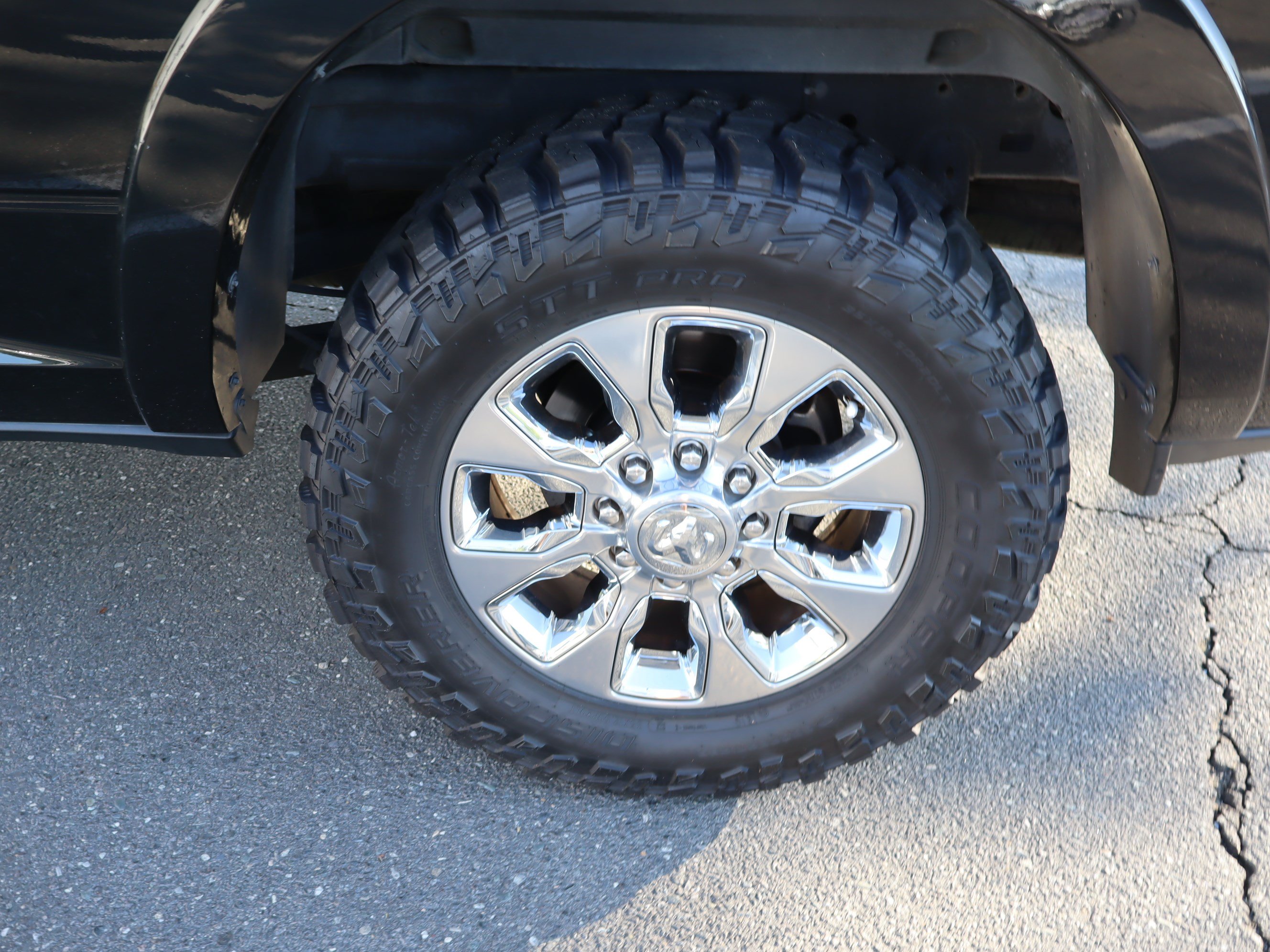 Used 2021 RAM 2500 Limited AWD/4WD image 42