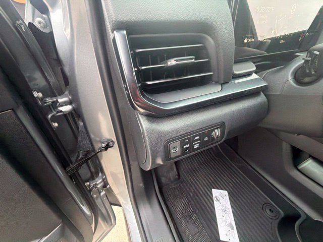 New 2027 GMC Terrain AT4 w/ LPO, Black Badging Package AWD/4WD image 12