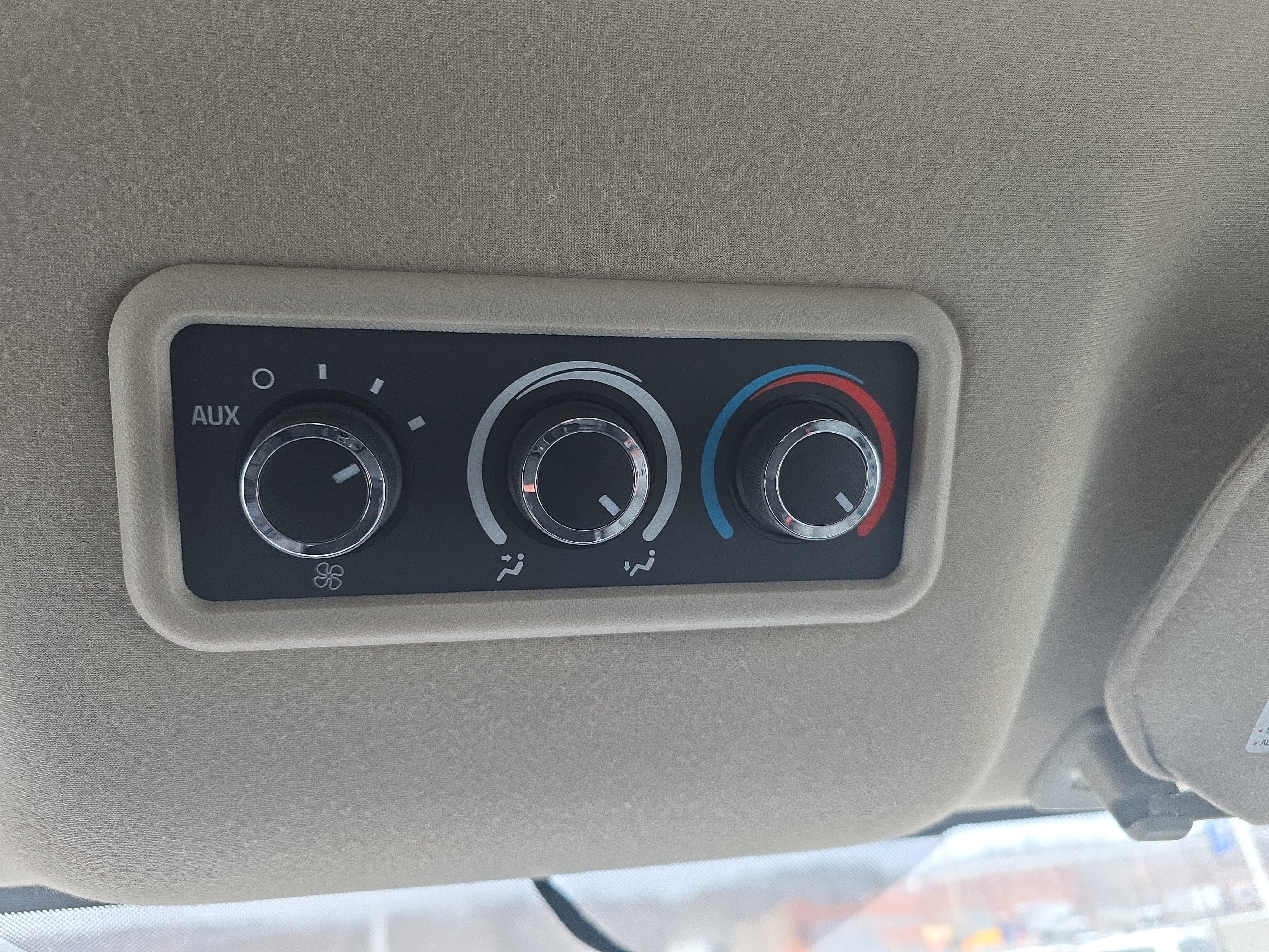 Used 2023 Chevrolet Express 3500 LS image 33