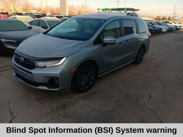 Used 2025 Honda Odyssey Touring image 8