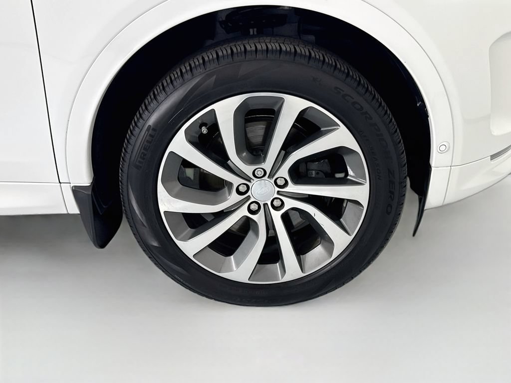 Certified 2025 Land Rover Discovery Sport S AWD/4WD image 32
