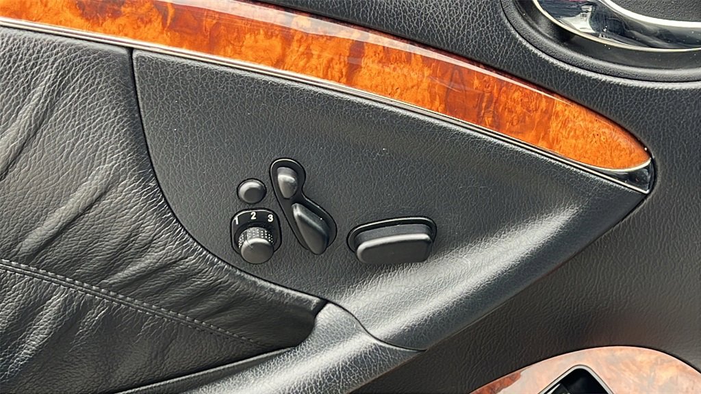 Used 2006 Mercedes-Benz CLK 350 Cabriolet image 11