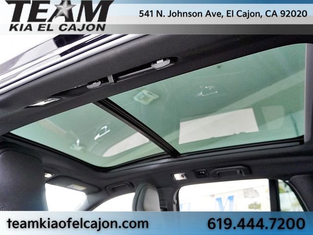 Used 2020 Volvo V60 T5 Cross Country image 18