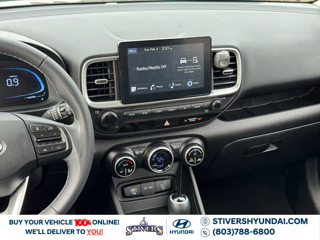 Certified 2024 Hyundai Venue SEL image 25