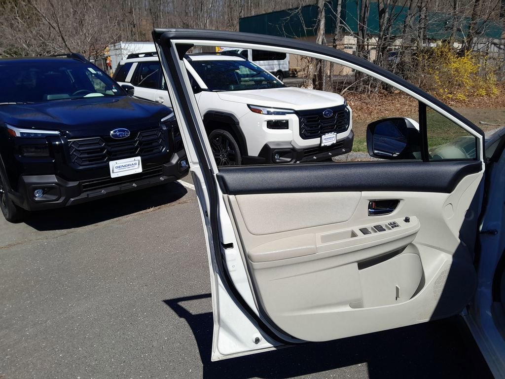 Used 2014 Subaru Crosstrek 2.0i Premium w/ Moonroof Package image 10