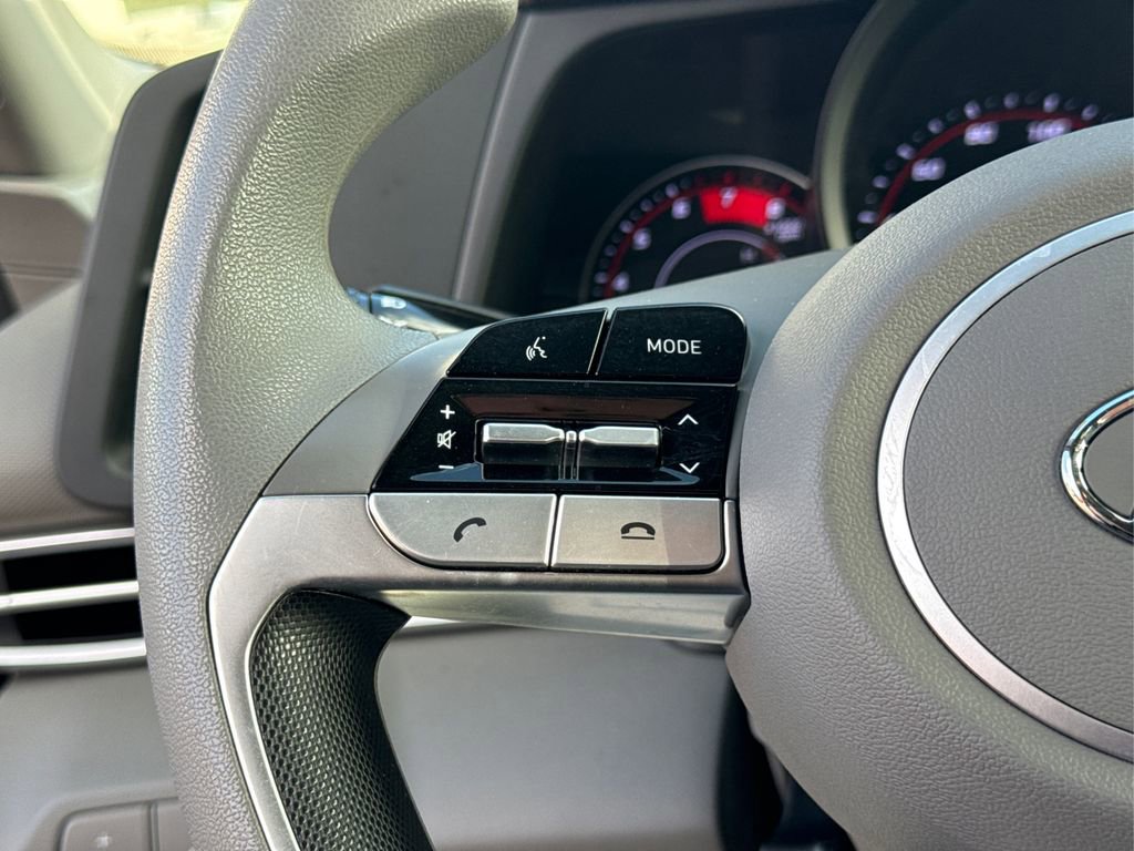 Certified 2021 Hyundai Elantra SEL image 25