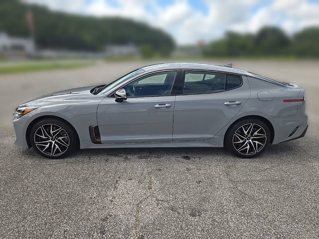 Used 2023 Kia Stinger GT-Line RWD image 10