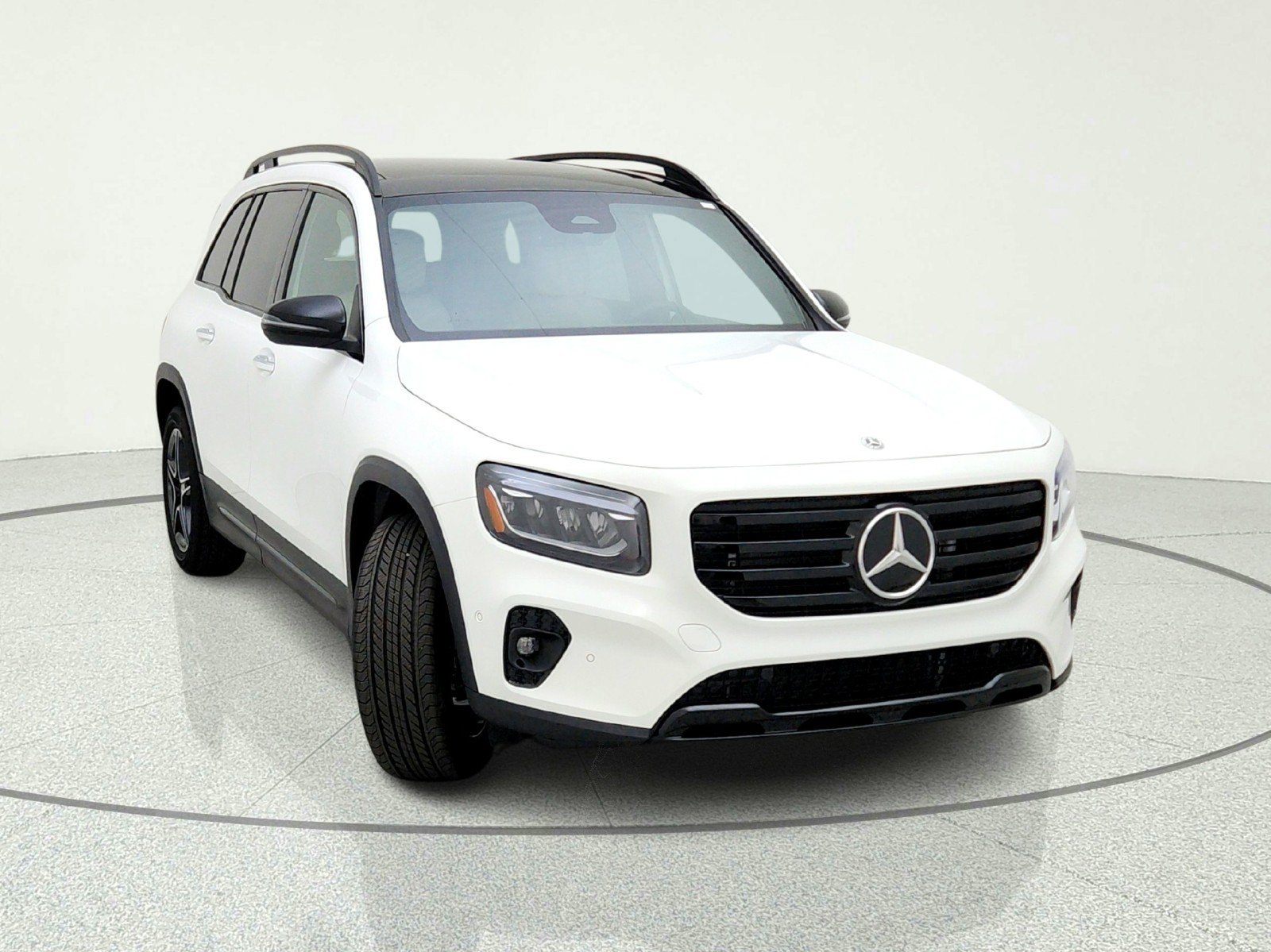 New 2026 Mercedes-Benz GLB 250 image 4