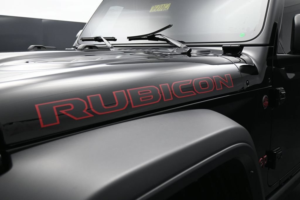 Used 2025 Jeep Wrangler Unlimited Rubicon w/ Convenience Group AWD/4WD image 9