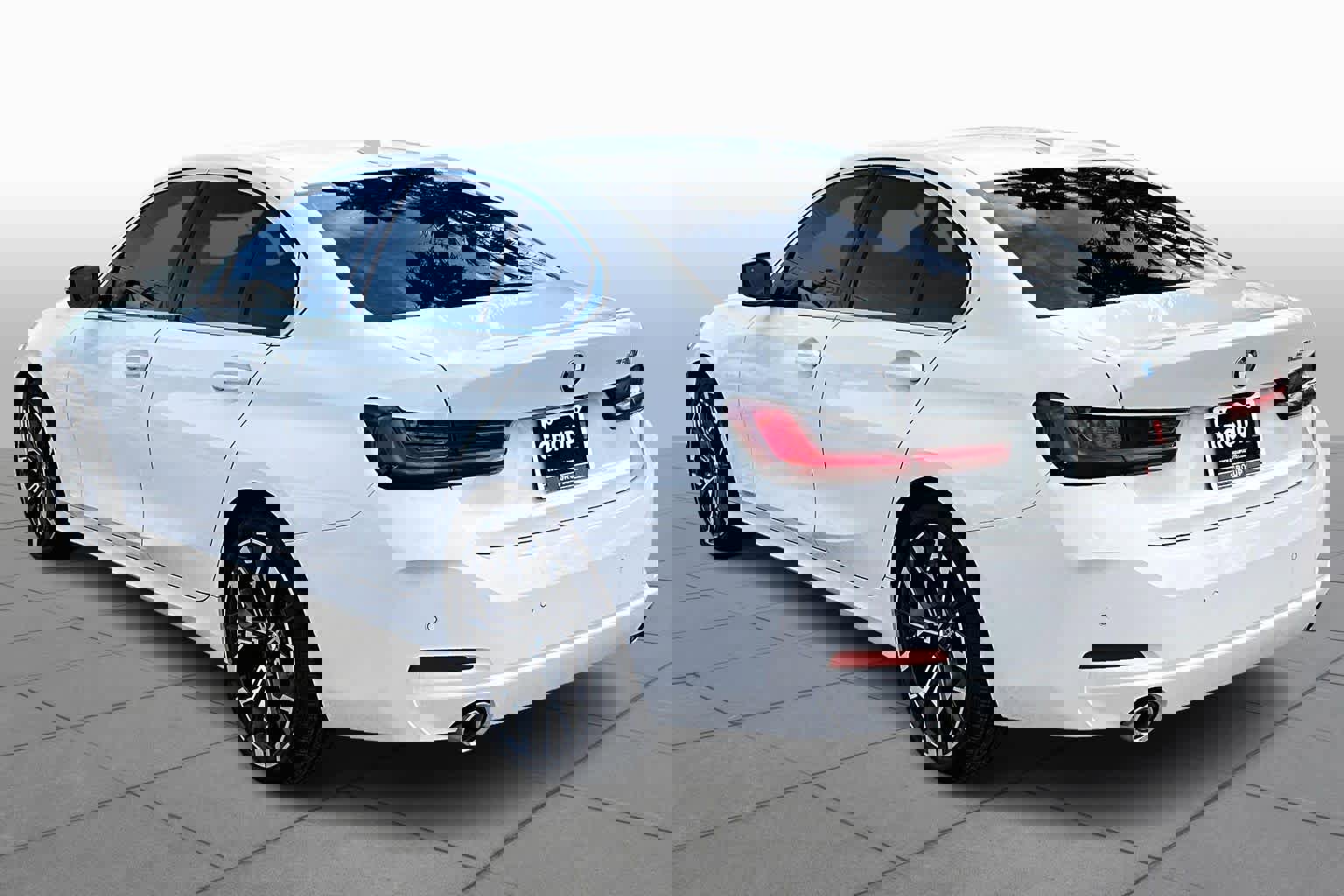 Used 2025 BMW 330i Sedan w/ Convenience Package image 9