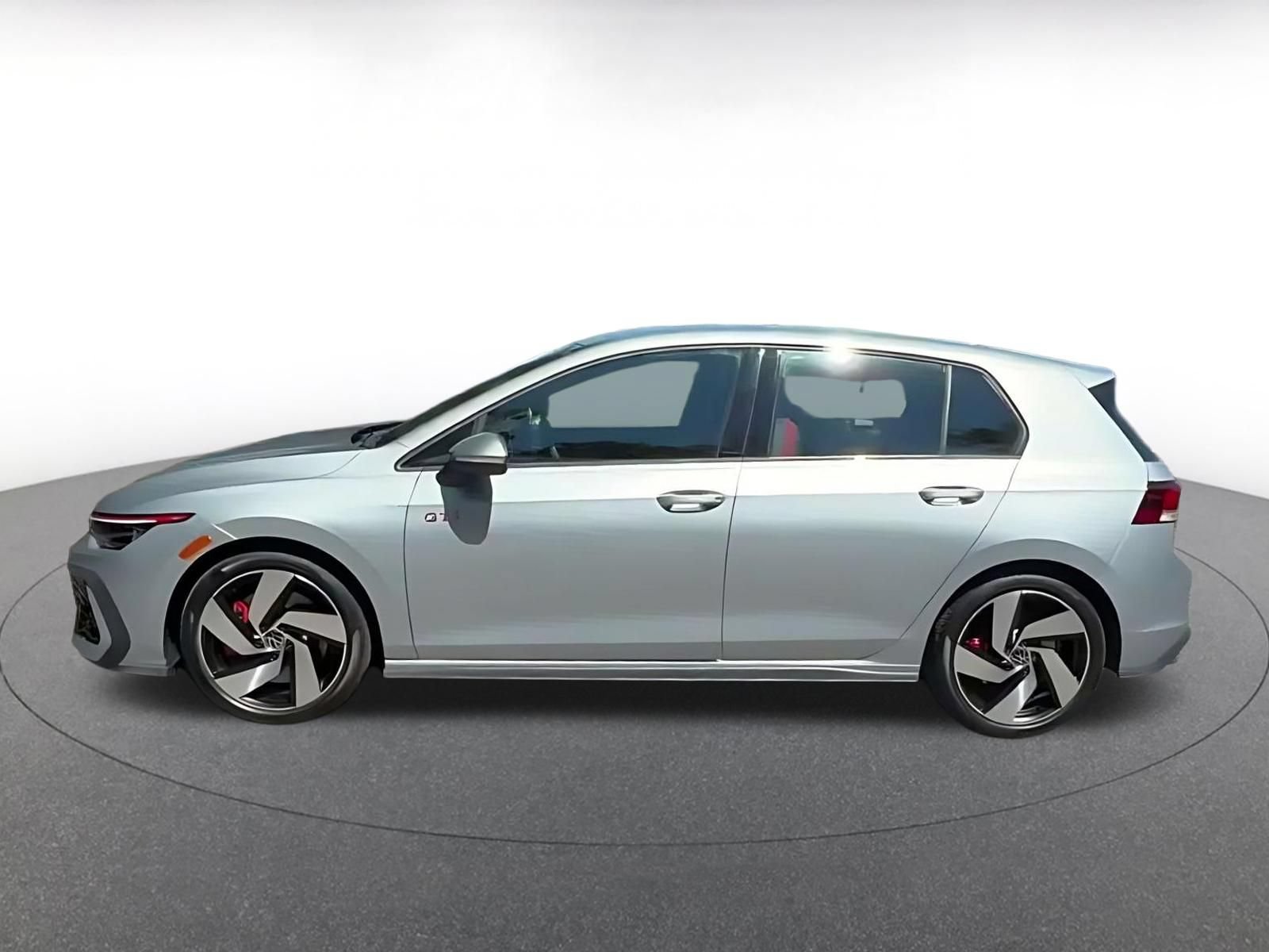 Used 2026 Volkswagen Golf S FWD image 7