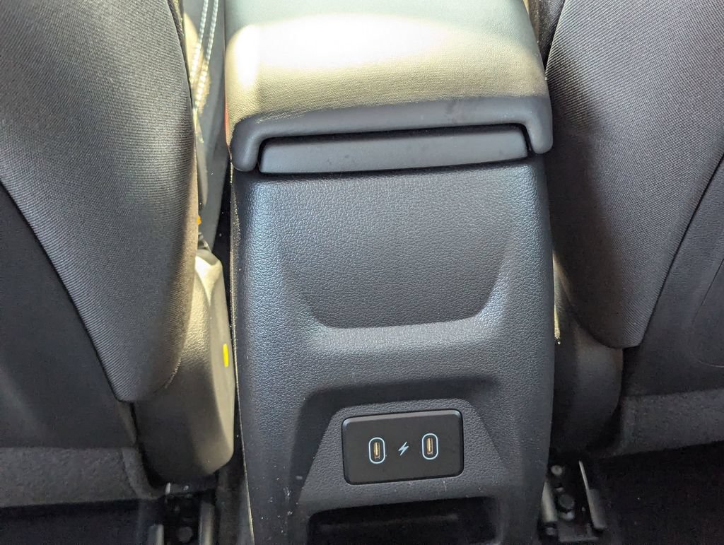 Used 2025 Hyundai Venue SEL FWD image 27