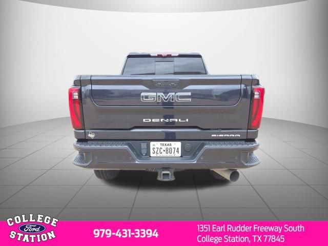 Used 2024 GMC Sierra 2500 Denali Ultimate AWD/4WD image 5