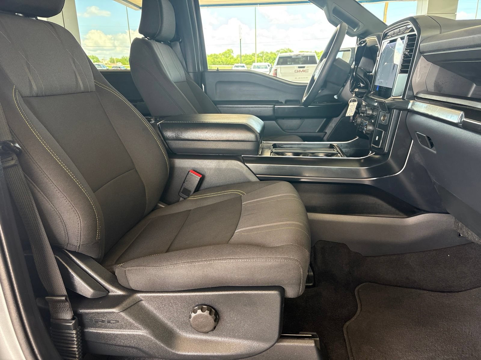 Used 2024 Ford F150 STX RWD image 16