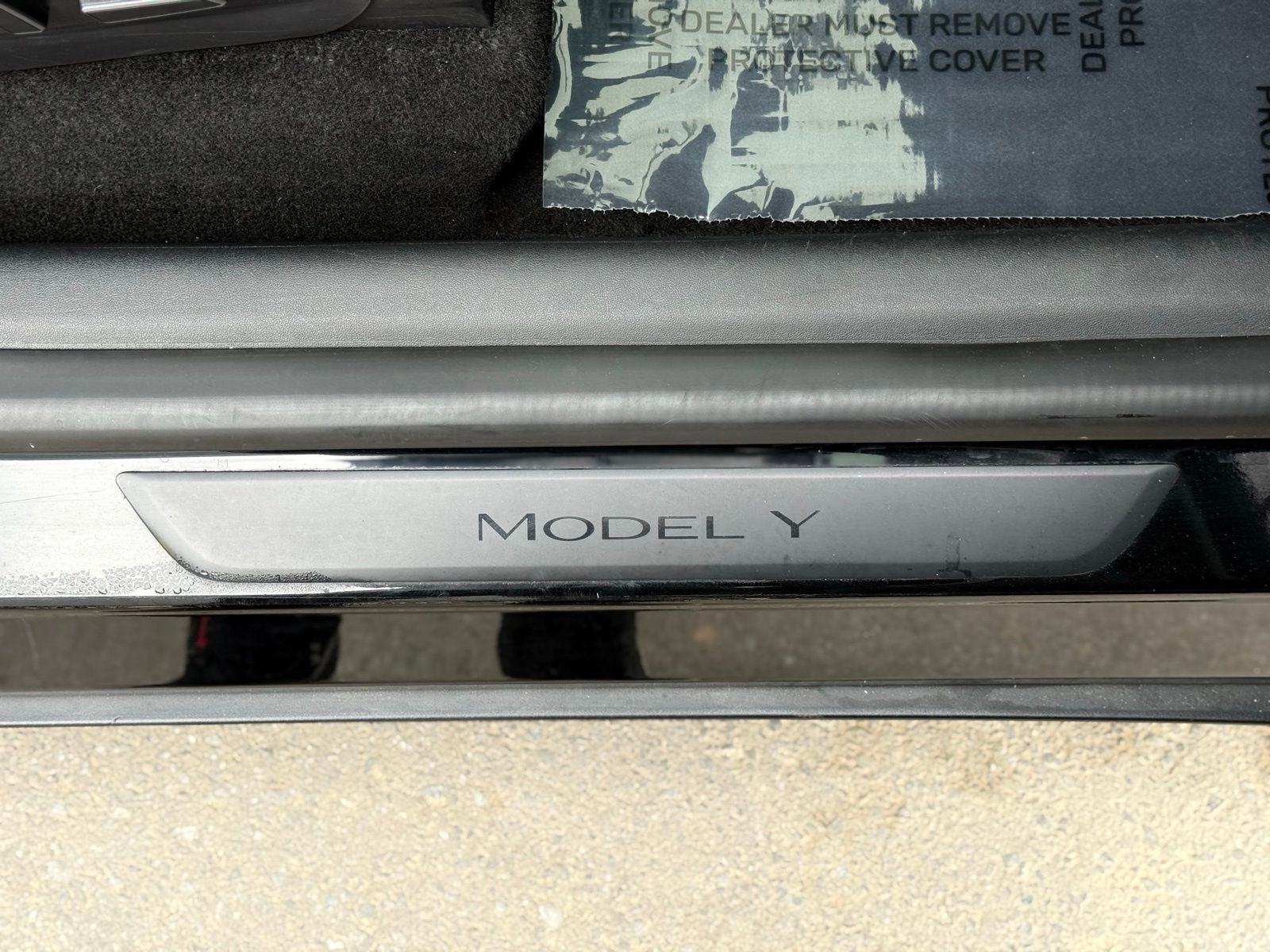 Used 2022 Tesla Model Y Long Range image 18