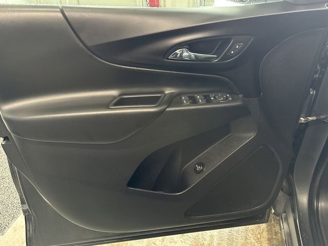 Used 2018 Chevrolet Equinox LT image 21
