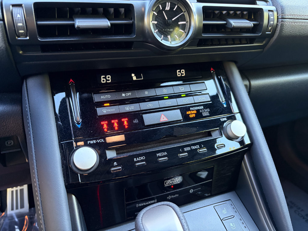 Used 2024 Lexus IS 500 RWD image 39
