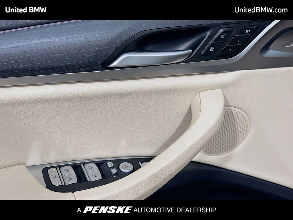 Used 2023 BMW X4 xDrive30i w/ Premium Package image 3