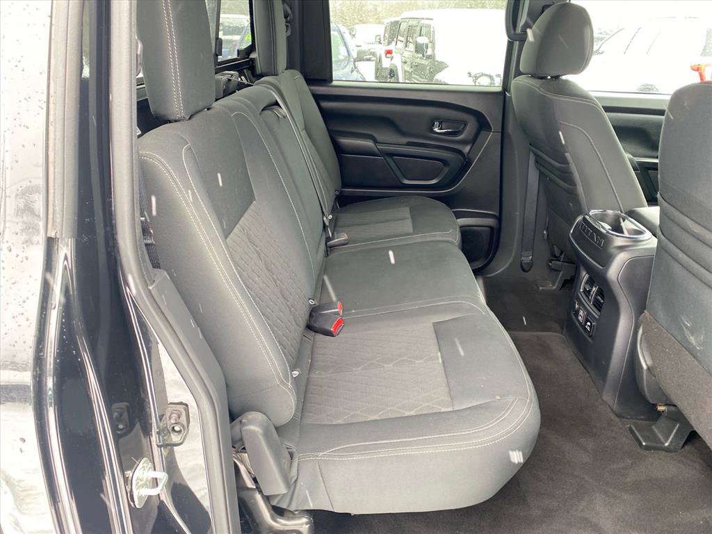 Used 2019 Nissan Titan SV w/ SV Convenience Package image 19