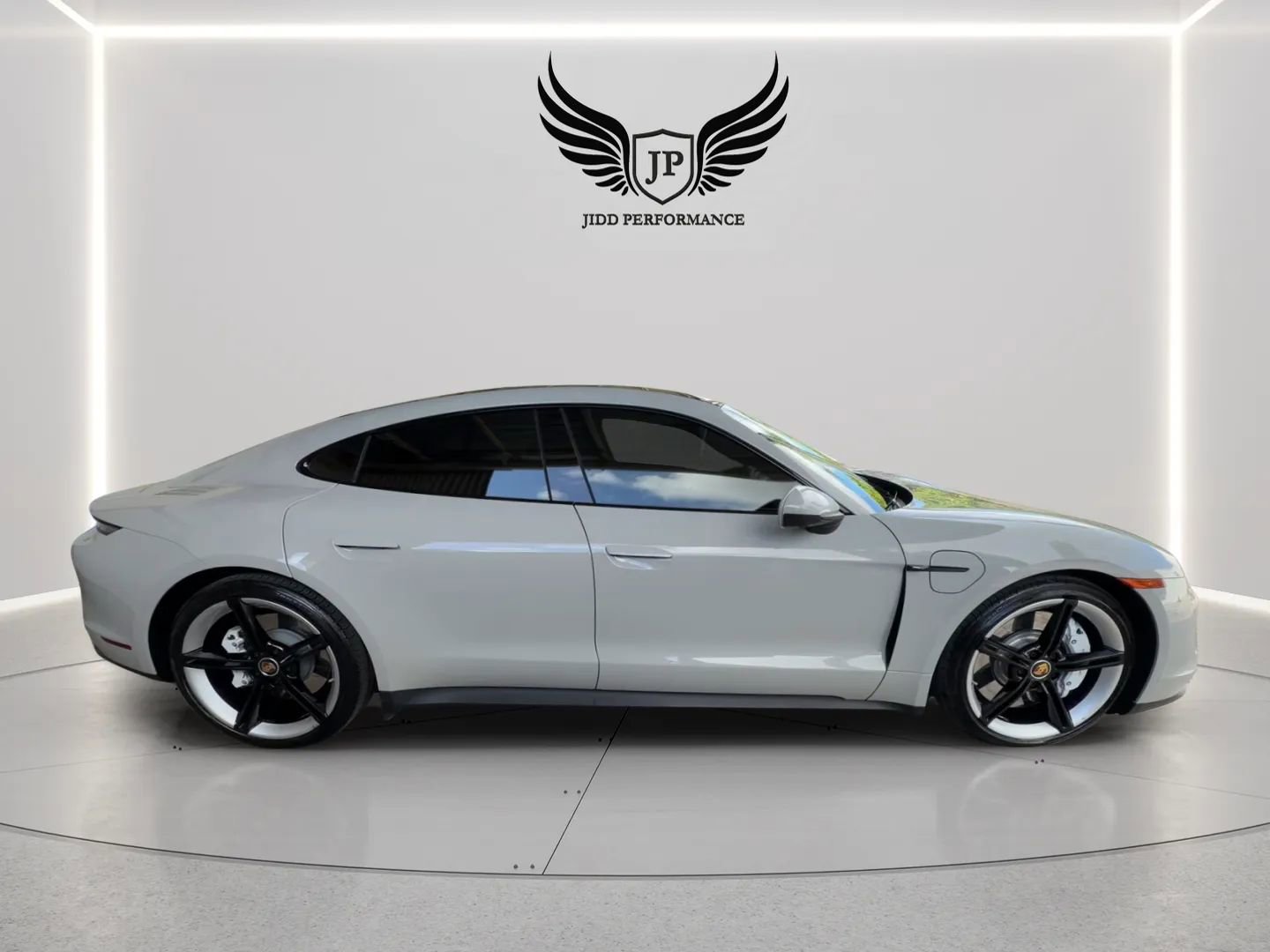 Used 2024 Porsche Taycan 4S w/ Premium Package AWD/4WD image 14