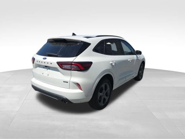 Used 2024 Ford Escape ST-Line Select AWD/4WD image 5