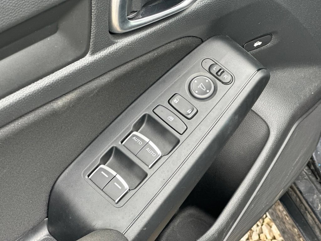 Used 2025 Honda Civic Sport image 13