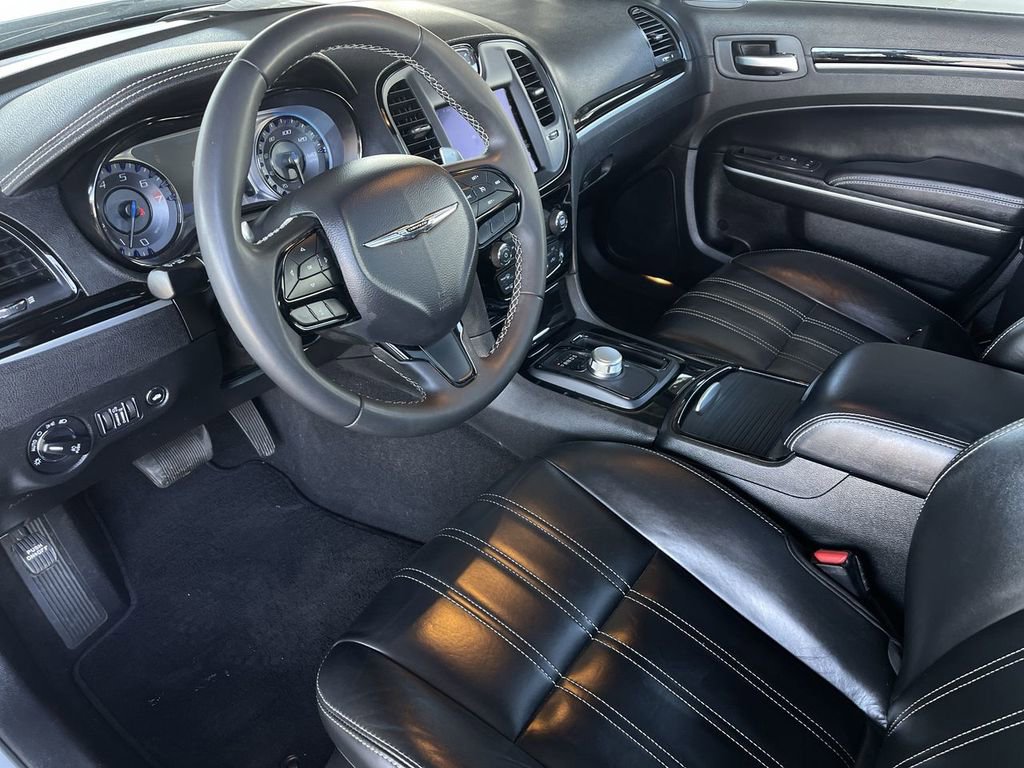 Used 2023 Chrysler 300 S image 10