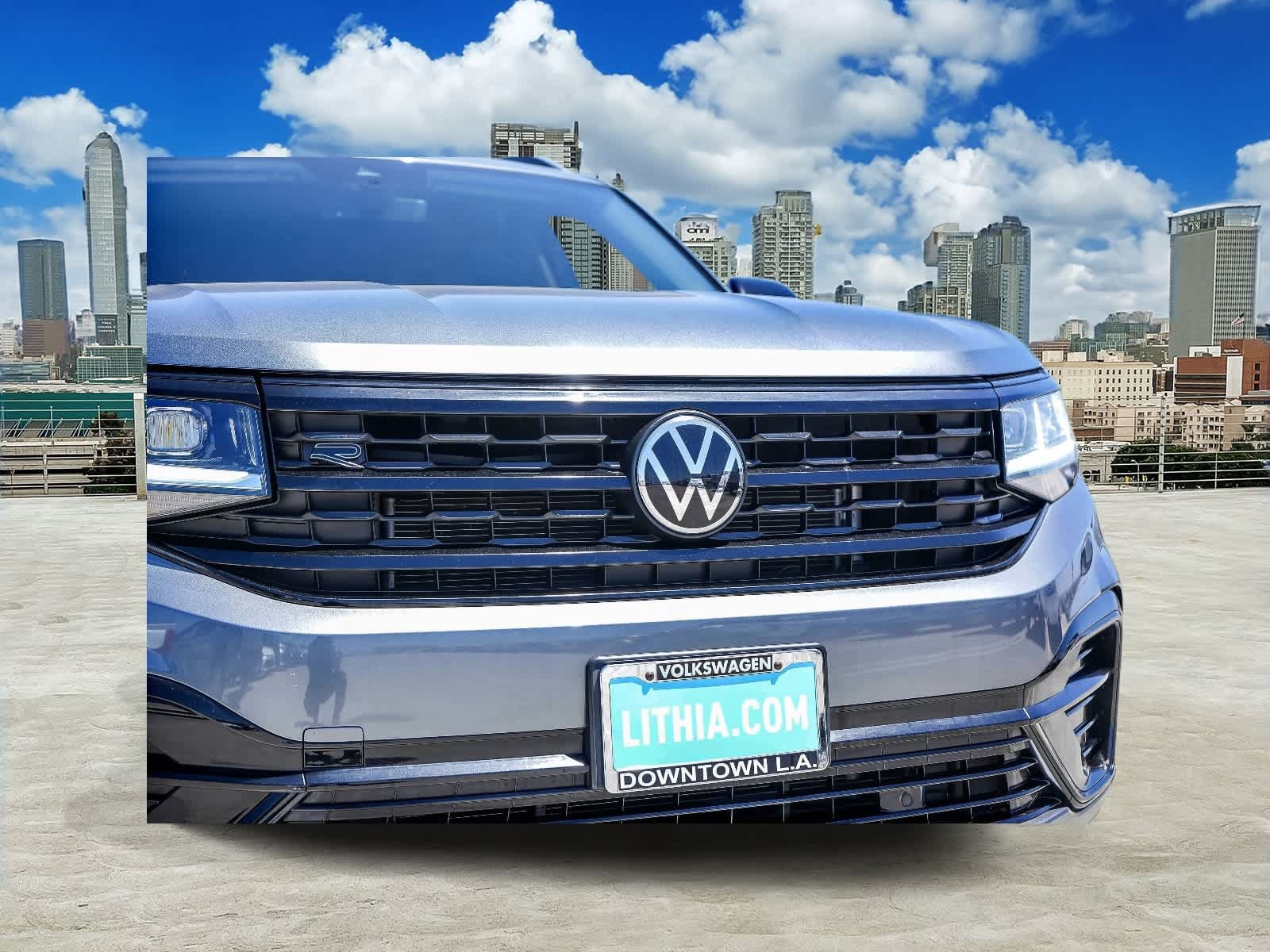 Certified 2023 Volkswagen Atlas SEL R-Line AWD/4WD image 5
