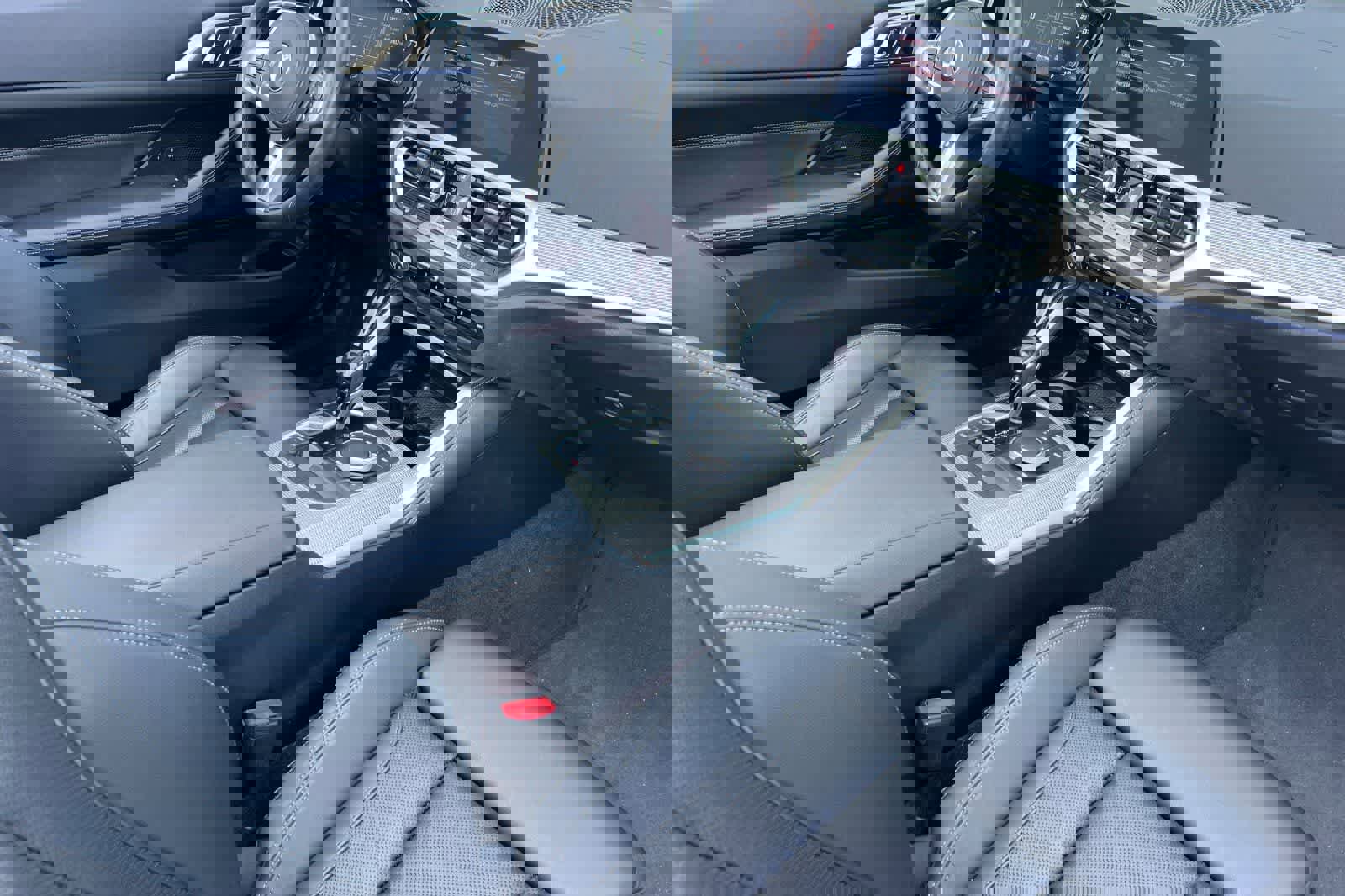 Used 2023 BMW M440i Convertible image 17