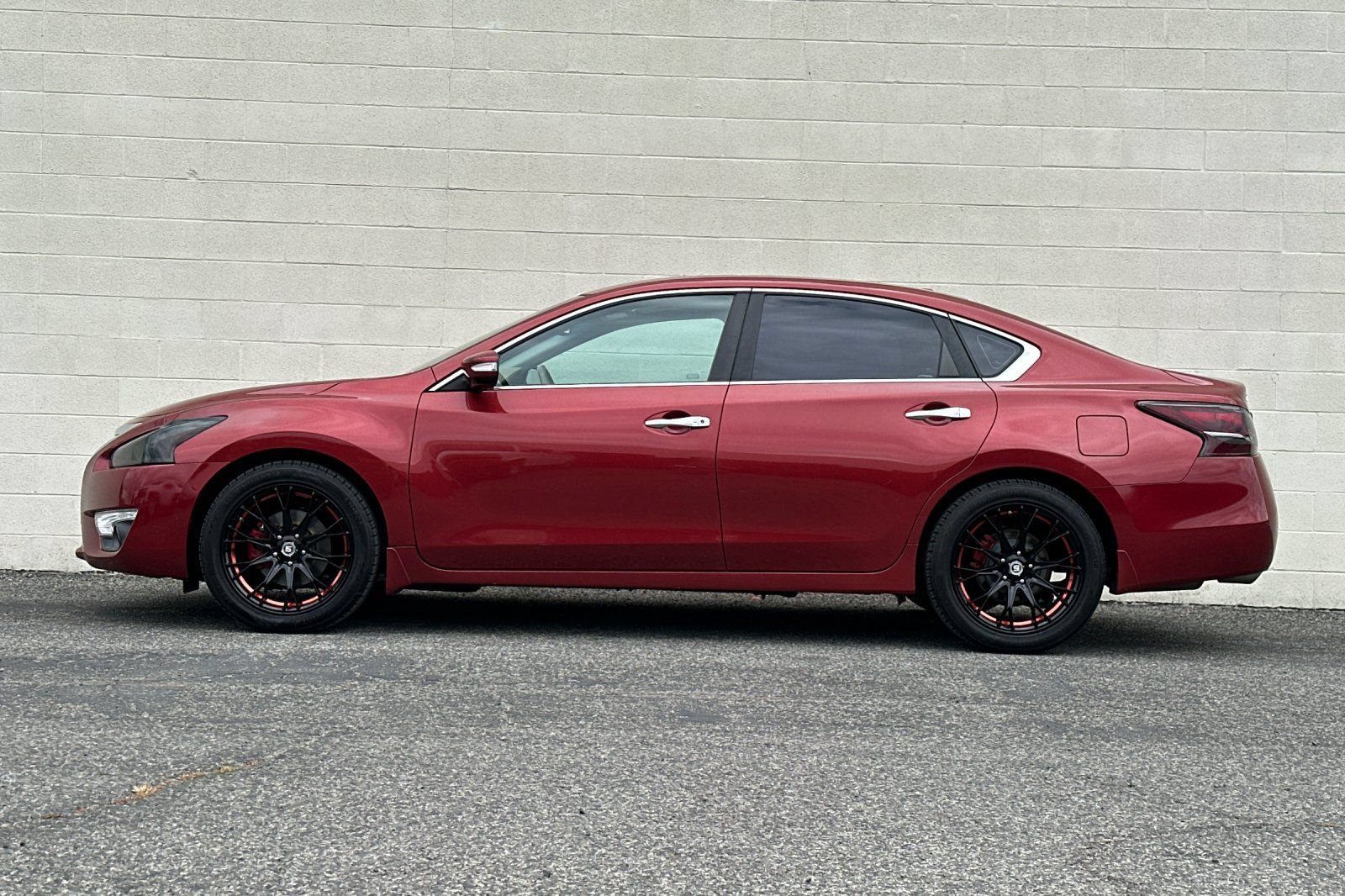 Used 2015 Nissan Altima 2.5 SV w/ Convenience Package FWD image 7
