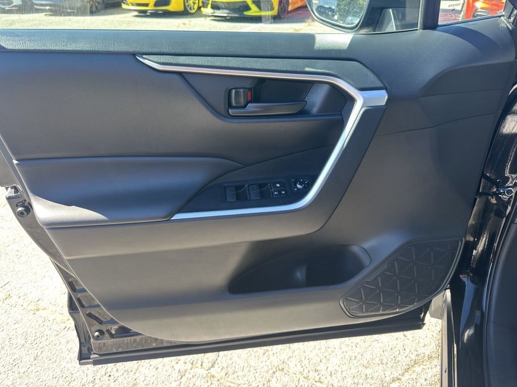 Used 2024 Toyota RAV4 LE image 21