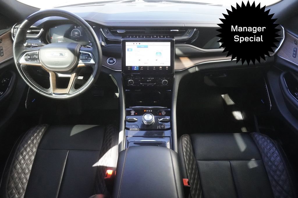 Used 2022 Jeep Grand Cherokee Summit w/ Adv Protech Group IV AWD/4WD image 9