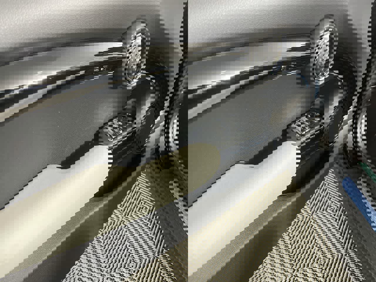 Certified 2024 MINI Cooper S image 11