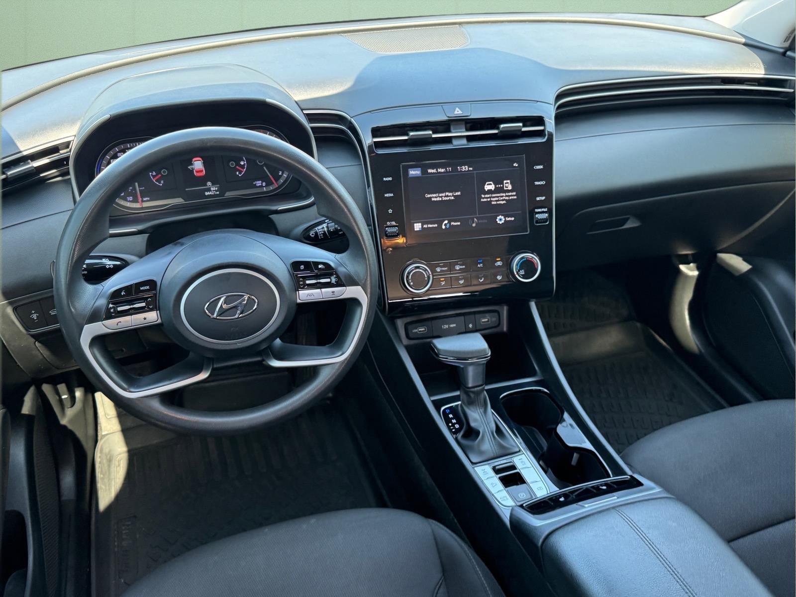 Used 2023 Hyundai Tucson SEL w/ Winter Package image 11