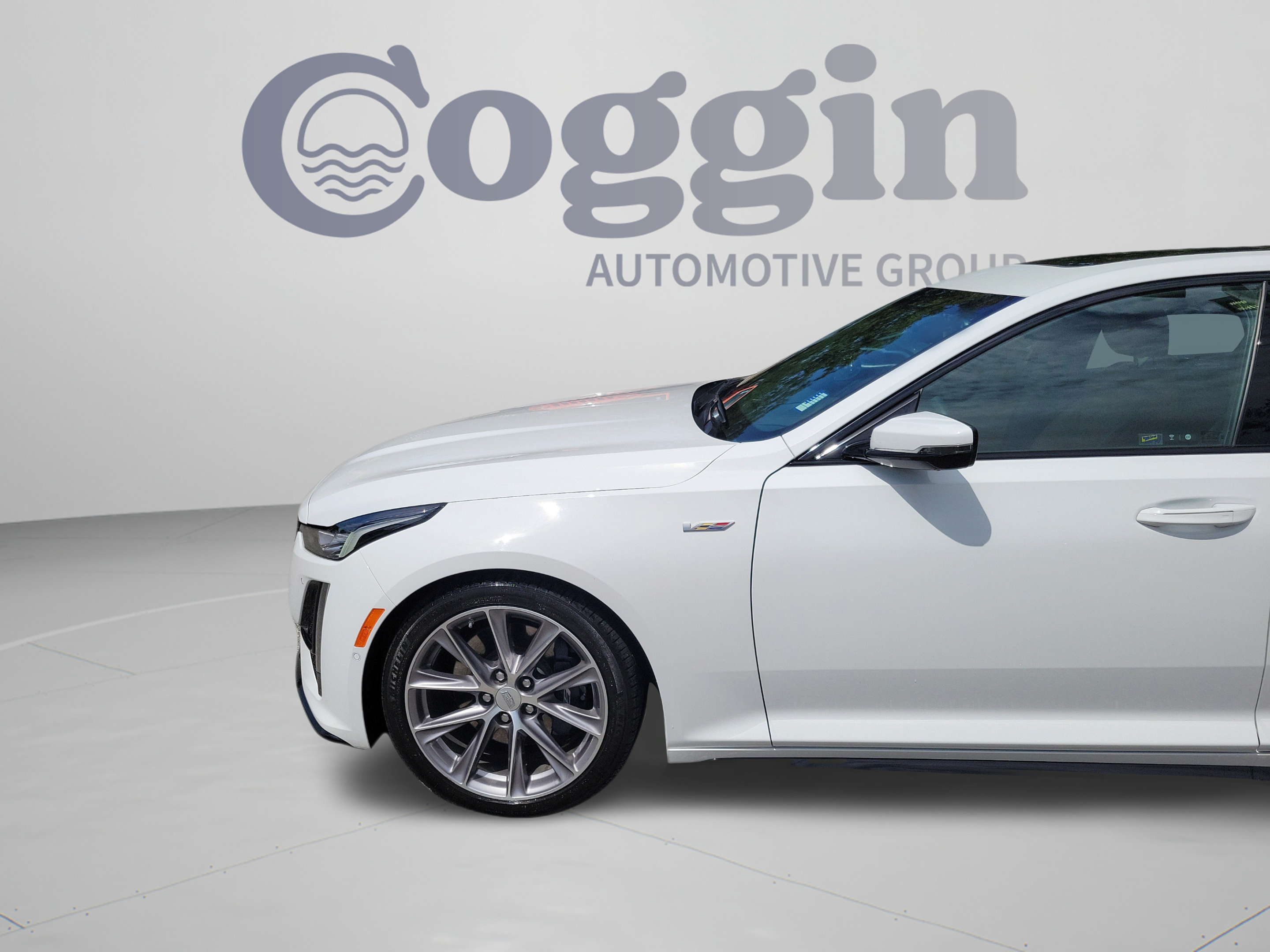 Used 2023 Cadillac CT5 V w/ Platinum Package RWD image 29