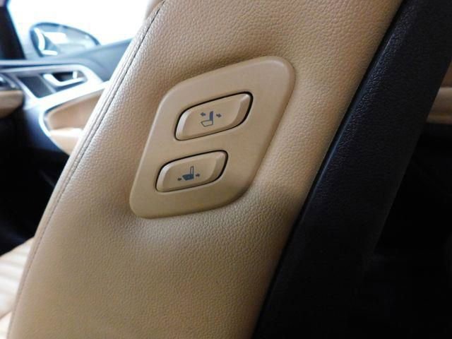 Used 2022 Genesis G70 3.3T image 23