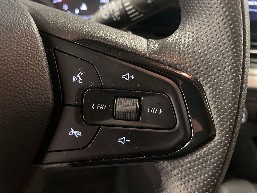 Used 2024 Chevrolet Trax LS w/ Driver Confidence Package image 30