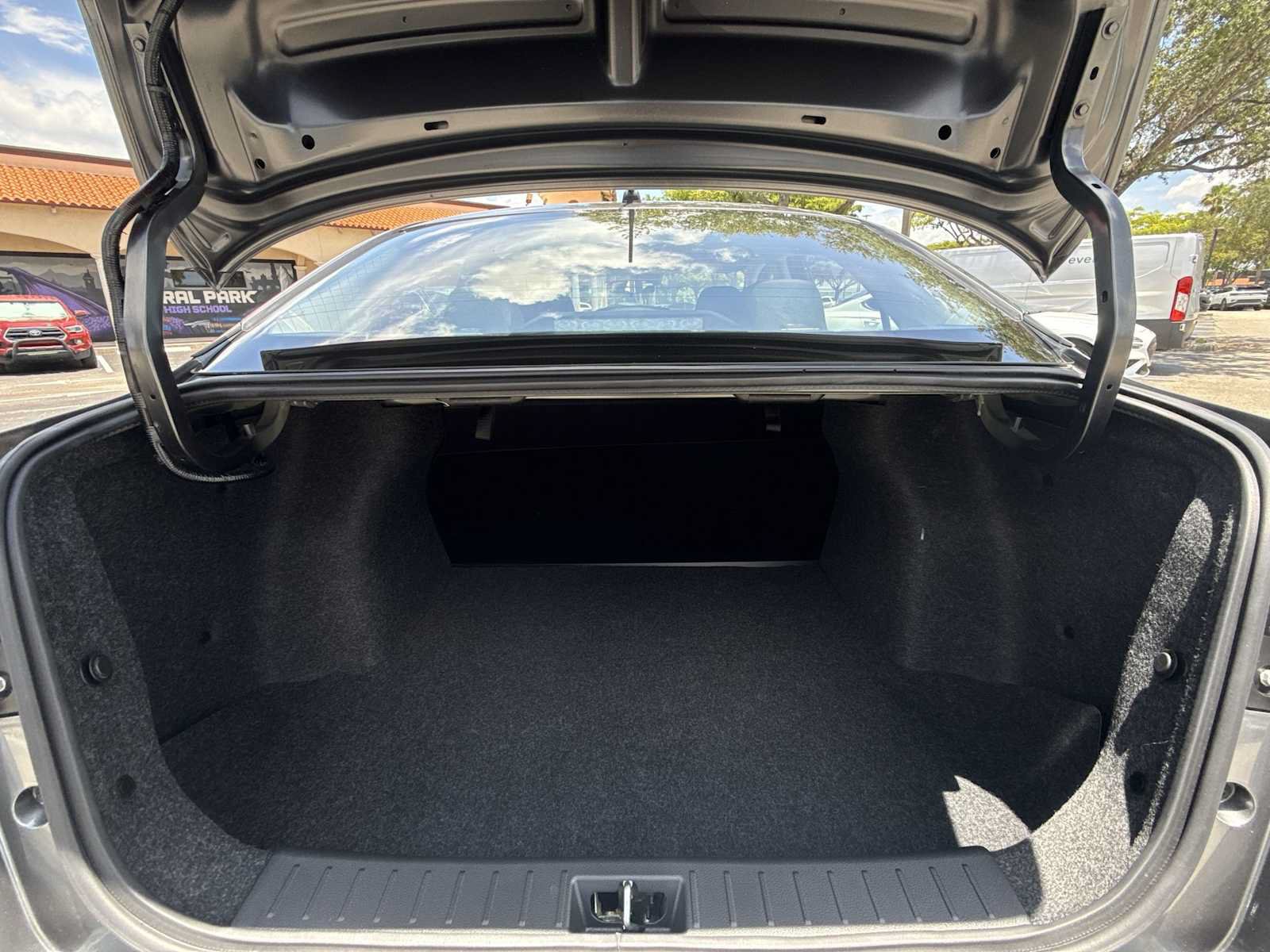 Used 2025 Nissan Versa S w/ Trunk Package FWD image 19